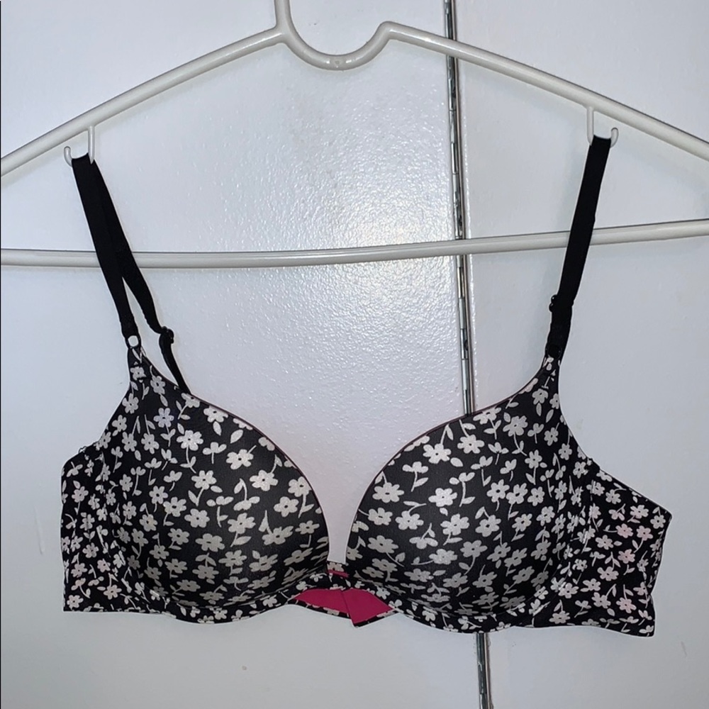Victoria’s Secret 36A Push Up Bra